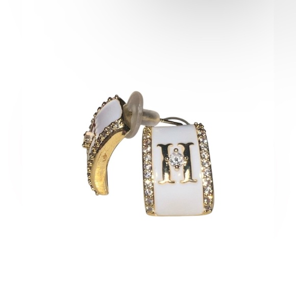 Hermes Jewelry bundle comes with Necklace Earrings and Ring excellent condition! - Picture 3 of 10